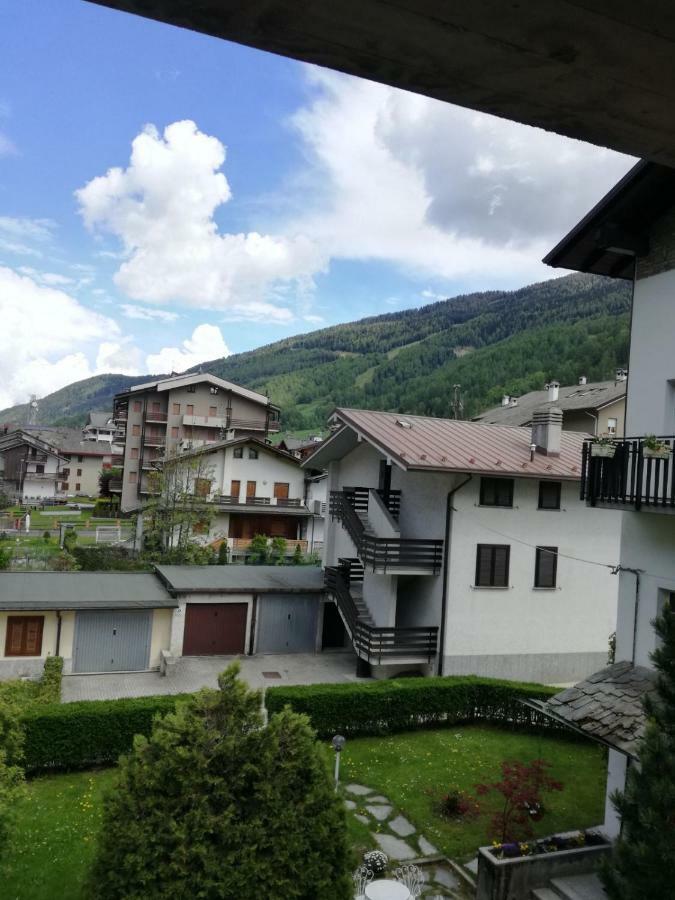 Casa Ghislandi Leilighet Aprica Eksteriør bilde